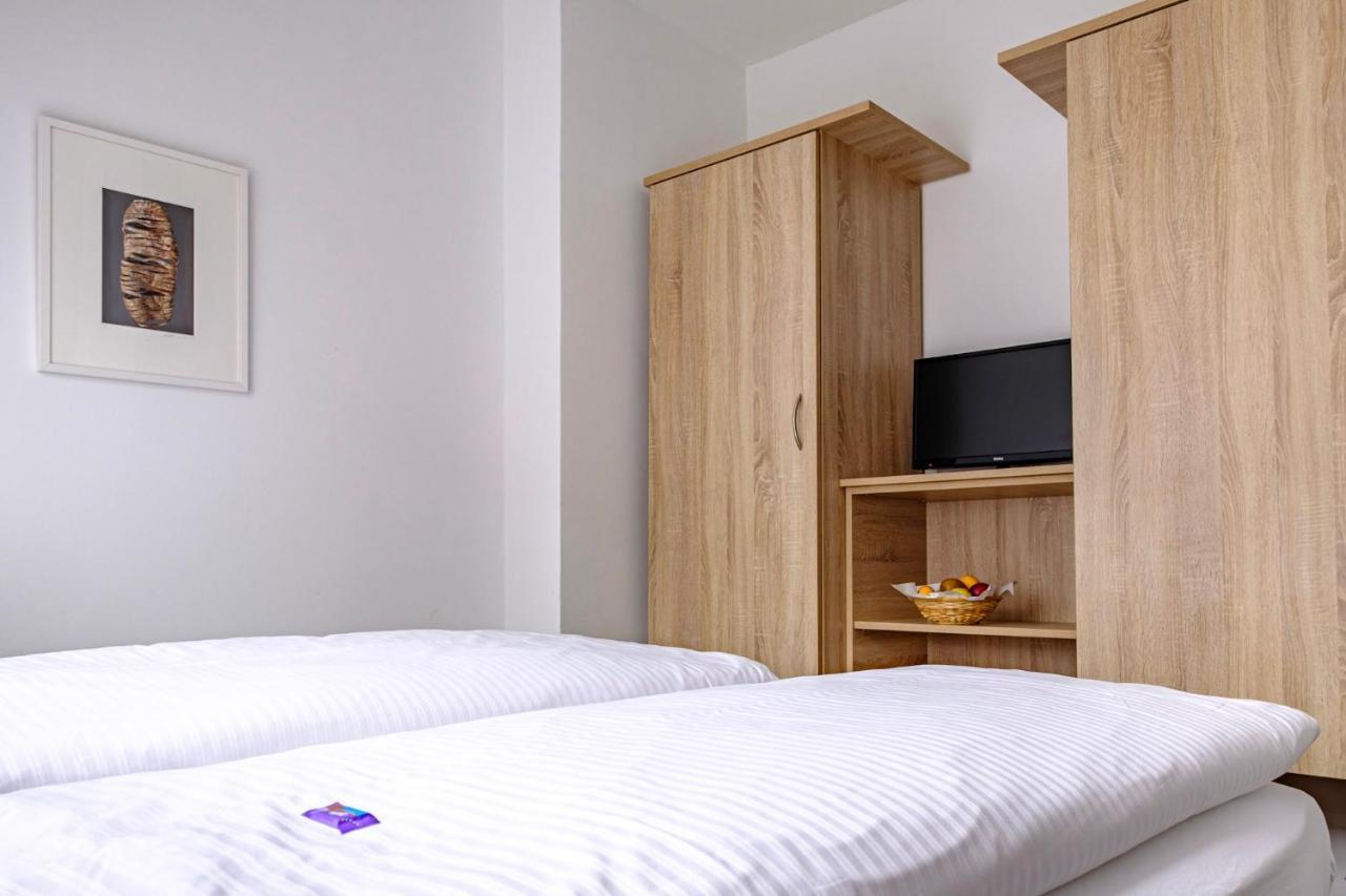 Also-Hotel An Der Hardt Wuppertal Bagian luar foto